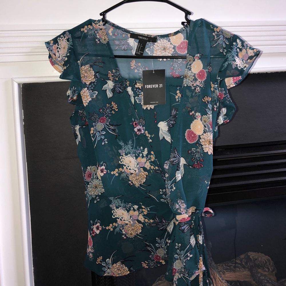 Floral wrap around top